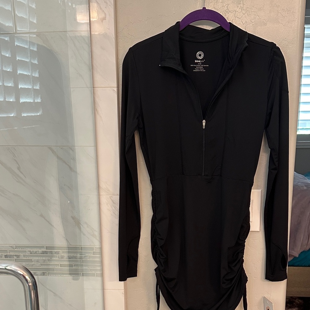 Bloq-uv Black Long Sleeve Zip Front Active Tunic  NWT
